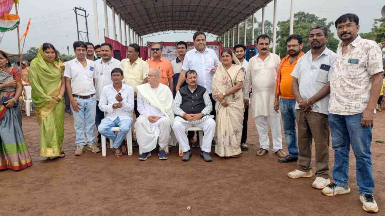 रुखड़नाथ बोल बम सेवा समिति द्वारा रस्साकशी महा मुकाबले का आयोजन