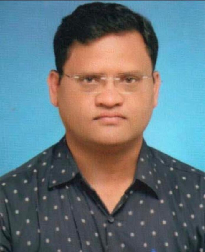 लेखक: लक्ष्मी कांत शर्मा, शिक्षक,