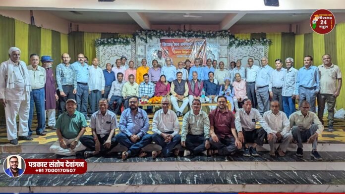 सियान जन कल्याण समिति ने मनाया स्थापना दिवस,