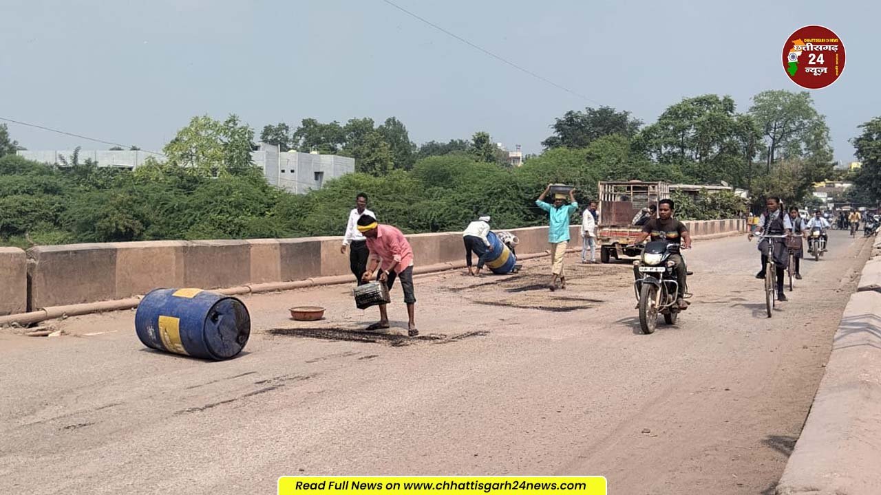 पदयात्री मार्ग की आनन-फानन में मरम्मत, आवाजाही हुई आसान- लगा हुआ है रेला